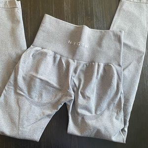 NVGTN Contour Leggings - XS - Light Grey